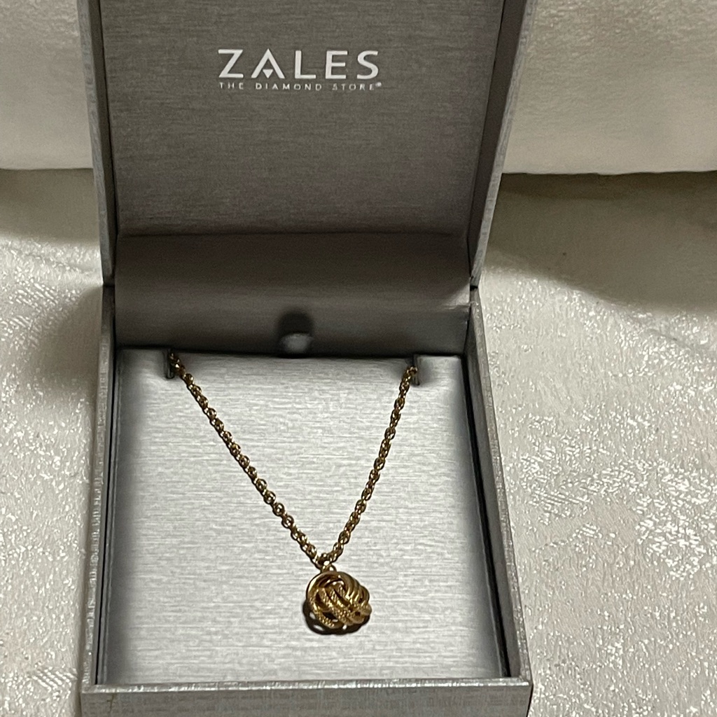 Zales 14k 18 Necklace With Pendant 380$